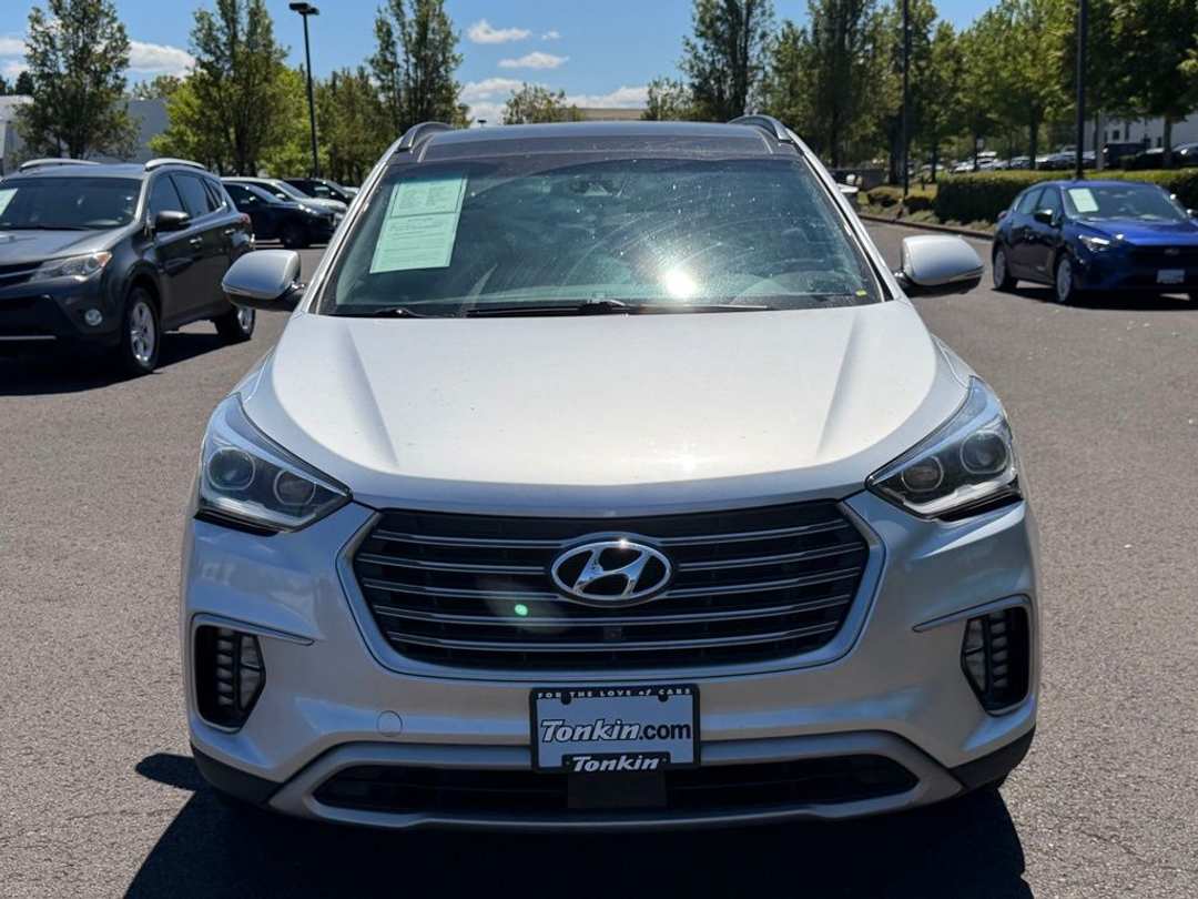 2017 Hyundai Santa Fe Limited Ultimate - Image 3