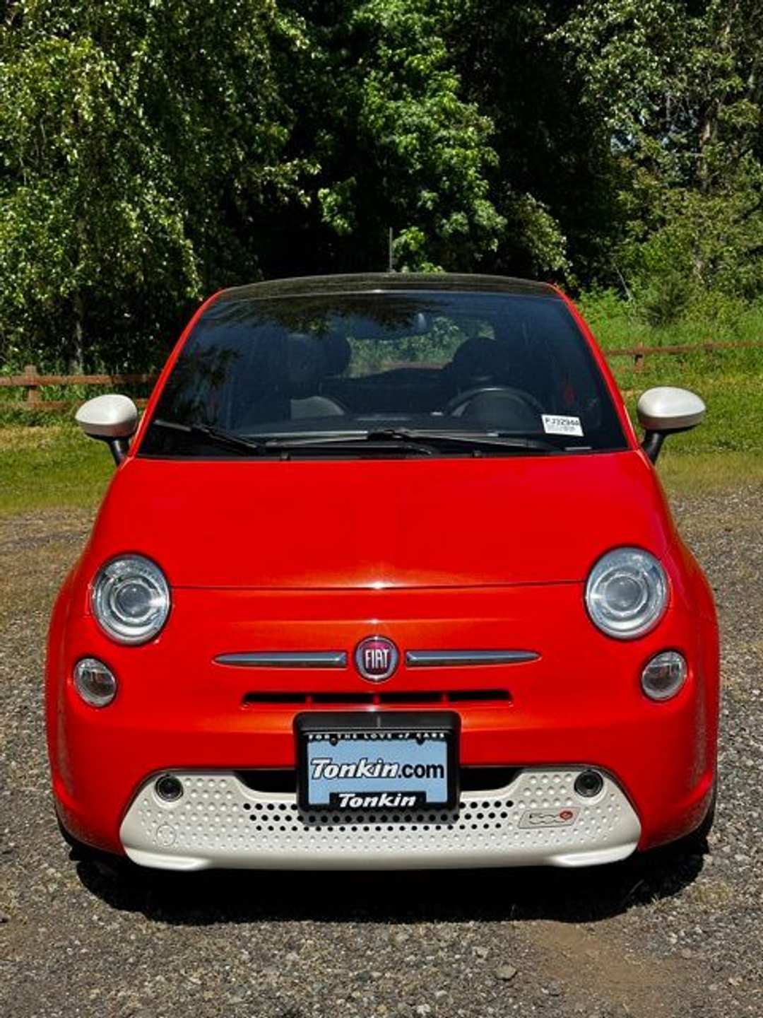 2014 FIAT 500E Battery Electric - Image 3