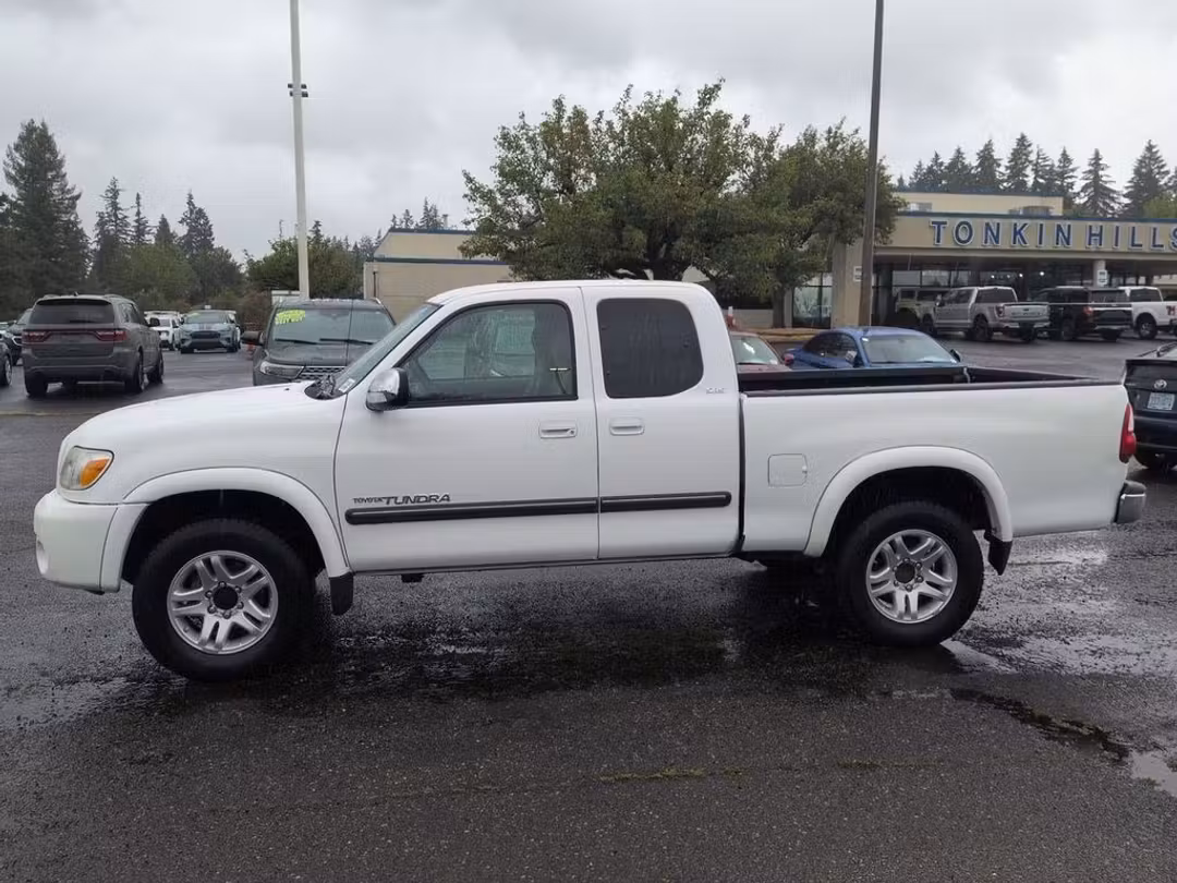 2006 Toyota Tundra SR5 - Image 2