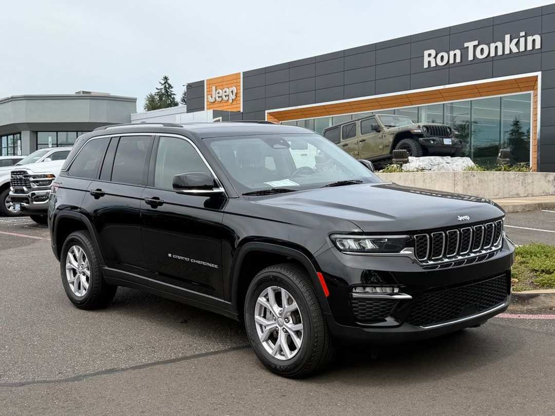 2022 Jeep Grand Cherokee Limited - Image 2
