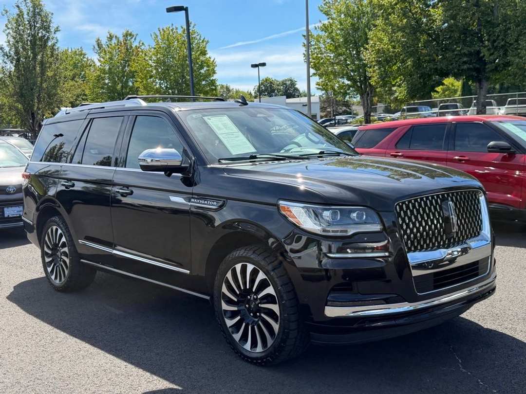 2024 Lincoln Navigator Black Label - Image 2