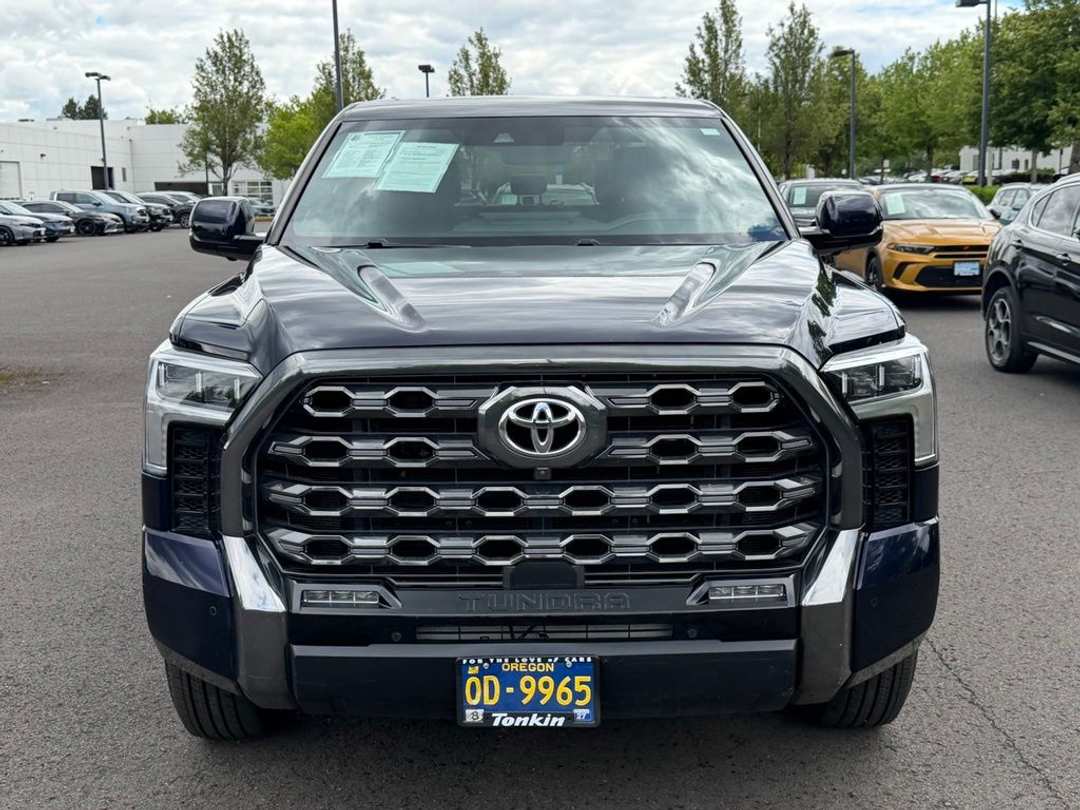 2023 Toyota Tundra Platinum - Image 3