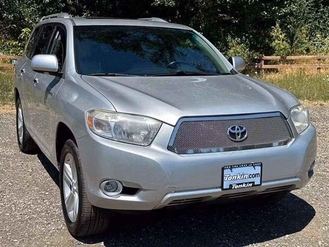 2010 Toyota Highlander Limited - Image 2