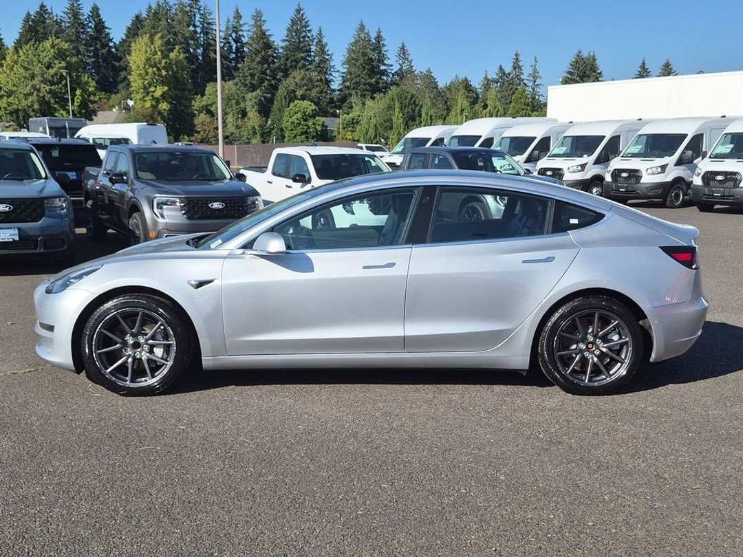 2018 Tesla Model 3 Long Range - Image 2