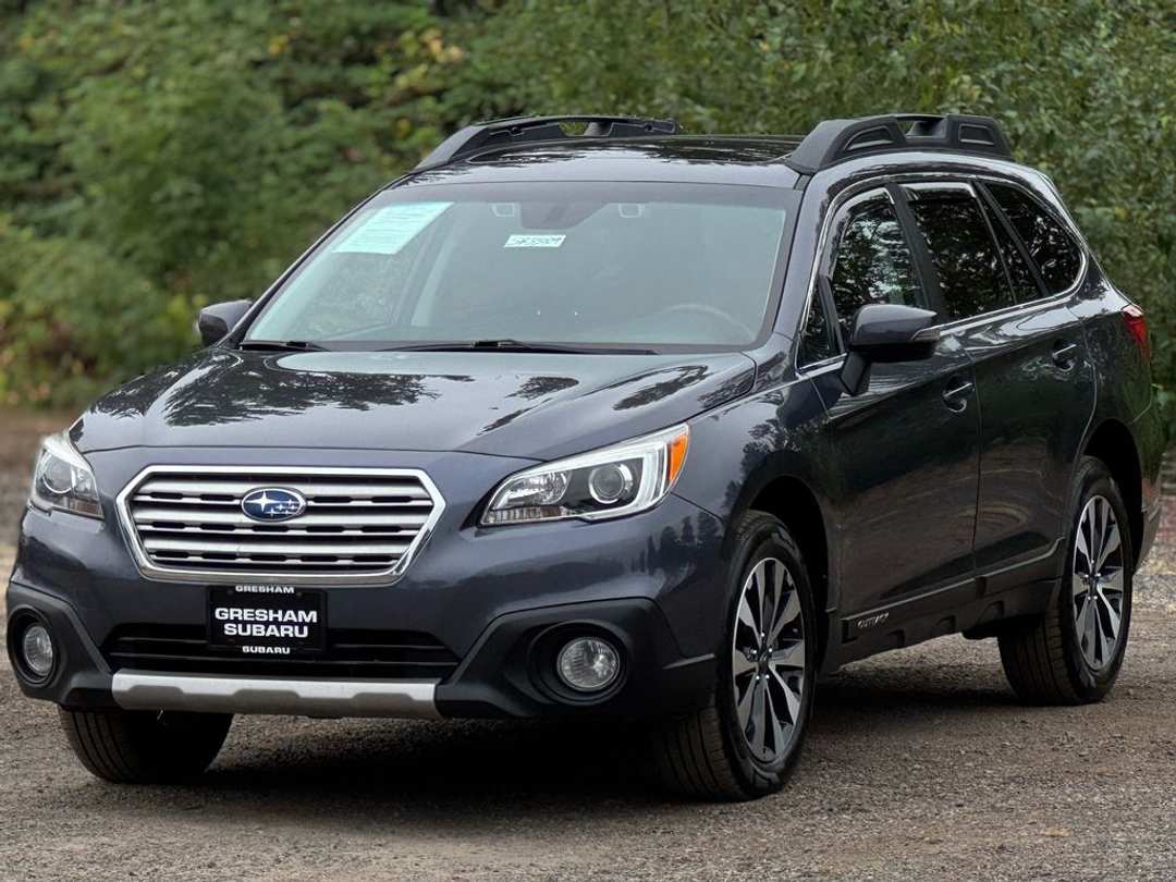 2017 Subaru Outback 2.5i - Image 3