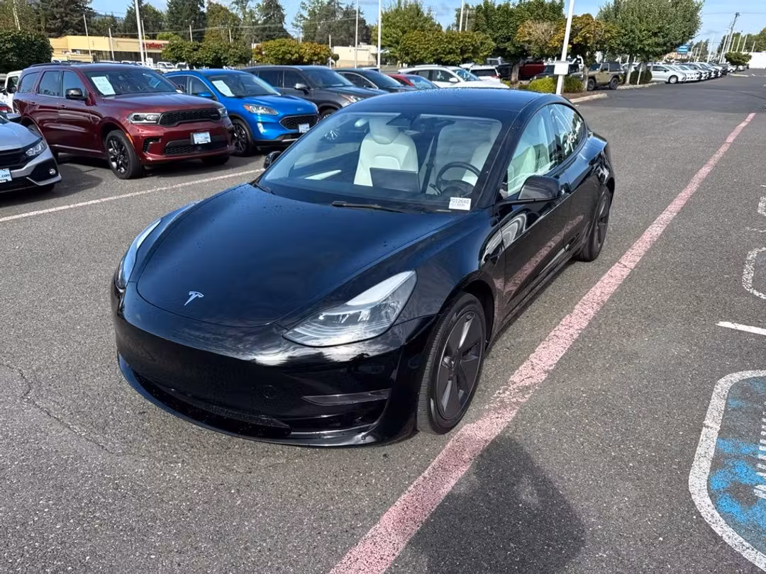 2023 Tesla Model 3 Base - Image 3