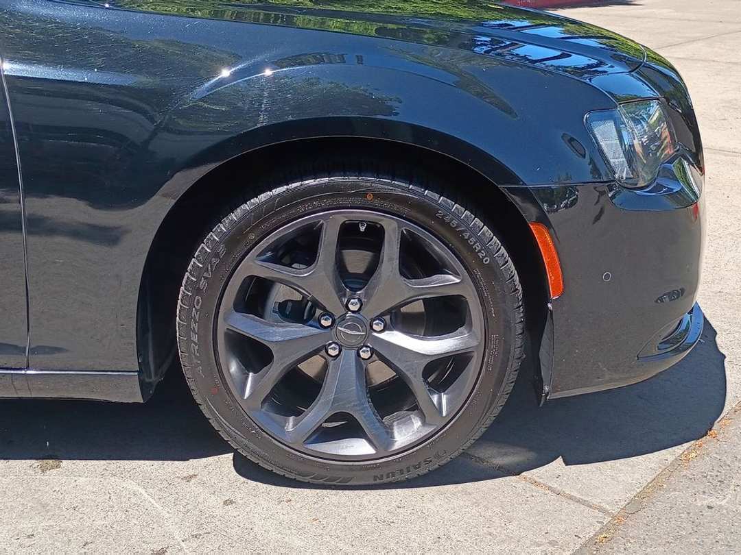 2023 Chrysler 300 S - Image 2