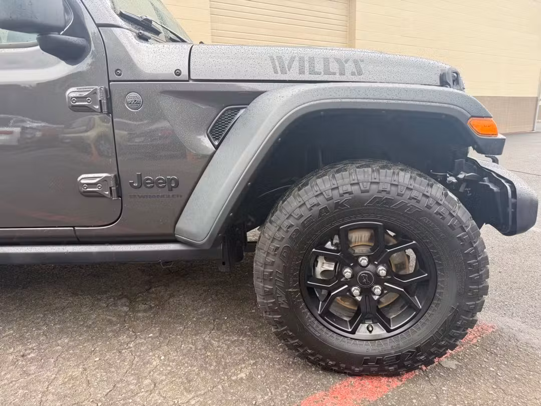 2025 Jeep Wrangler Willys - Image 2