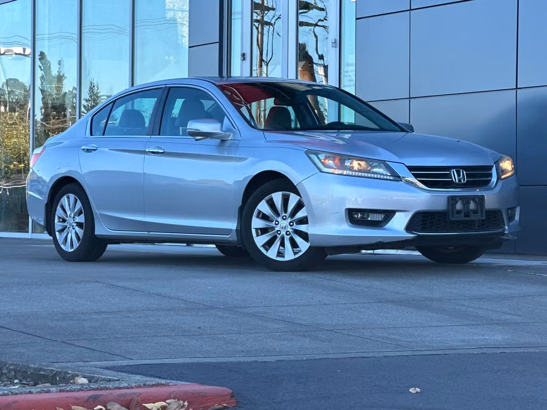 2014 Honda Accord EXL - Image 2
