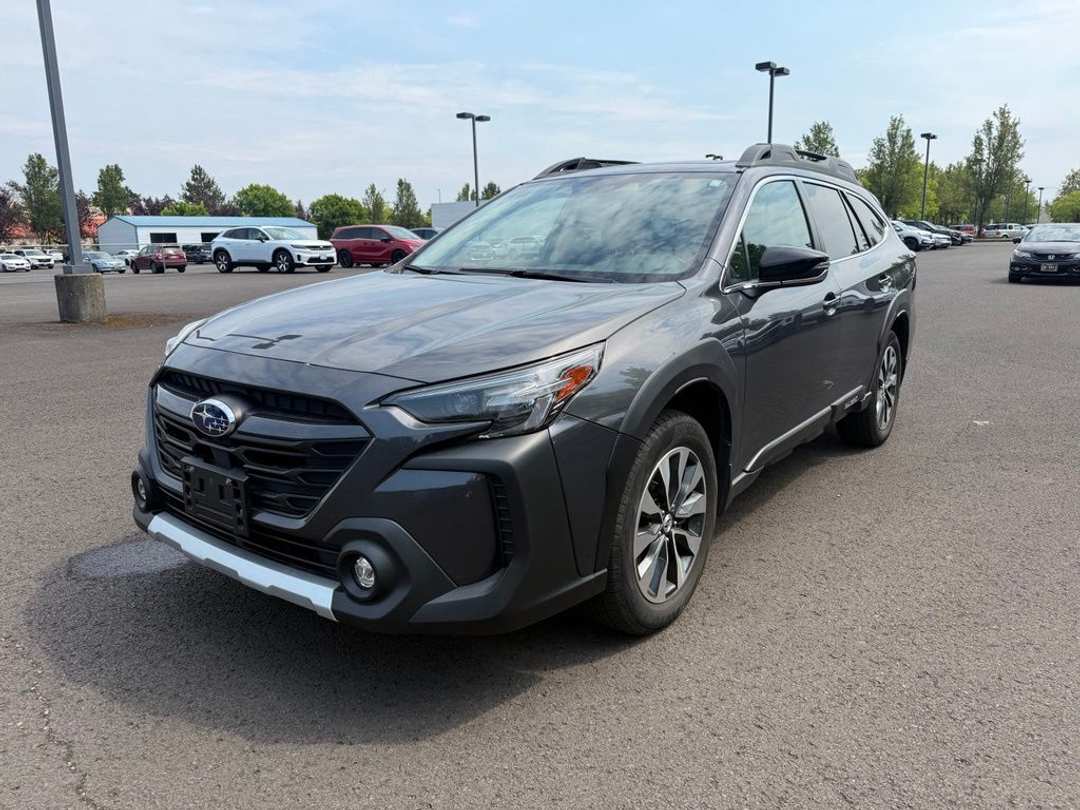 2023 Subaru Outback Limited - Image 3
