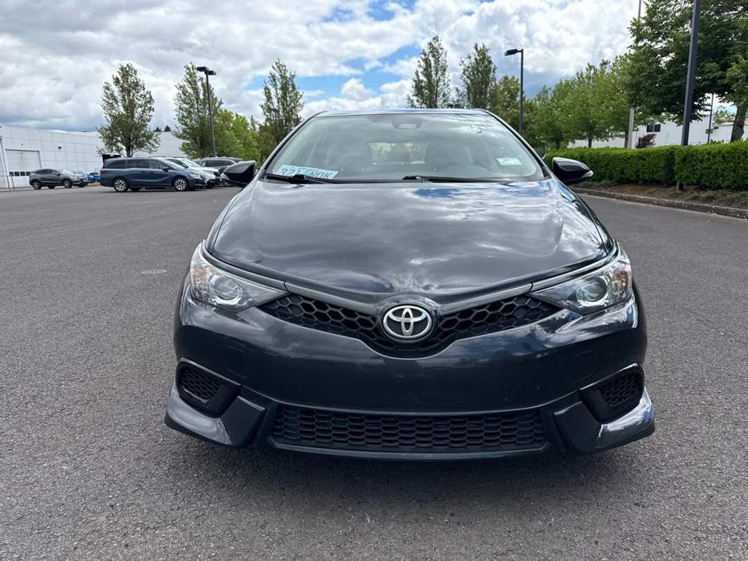 2017 Toyota Corolla Im Base - Image 2