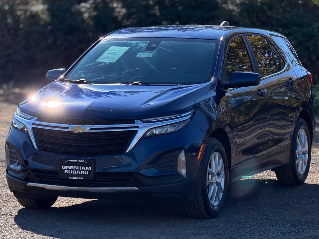 2022 Chevrolet Equinox LT - Image 3
