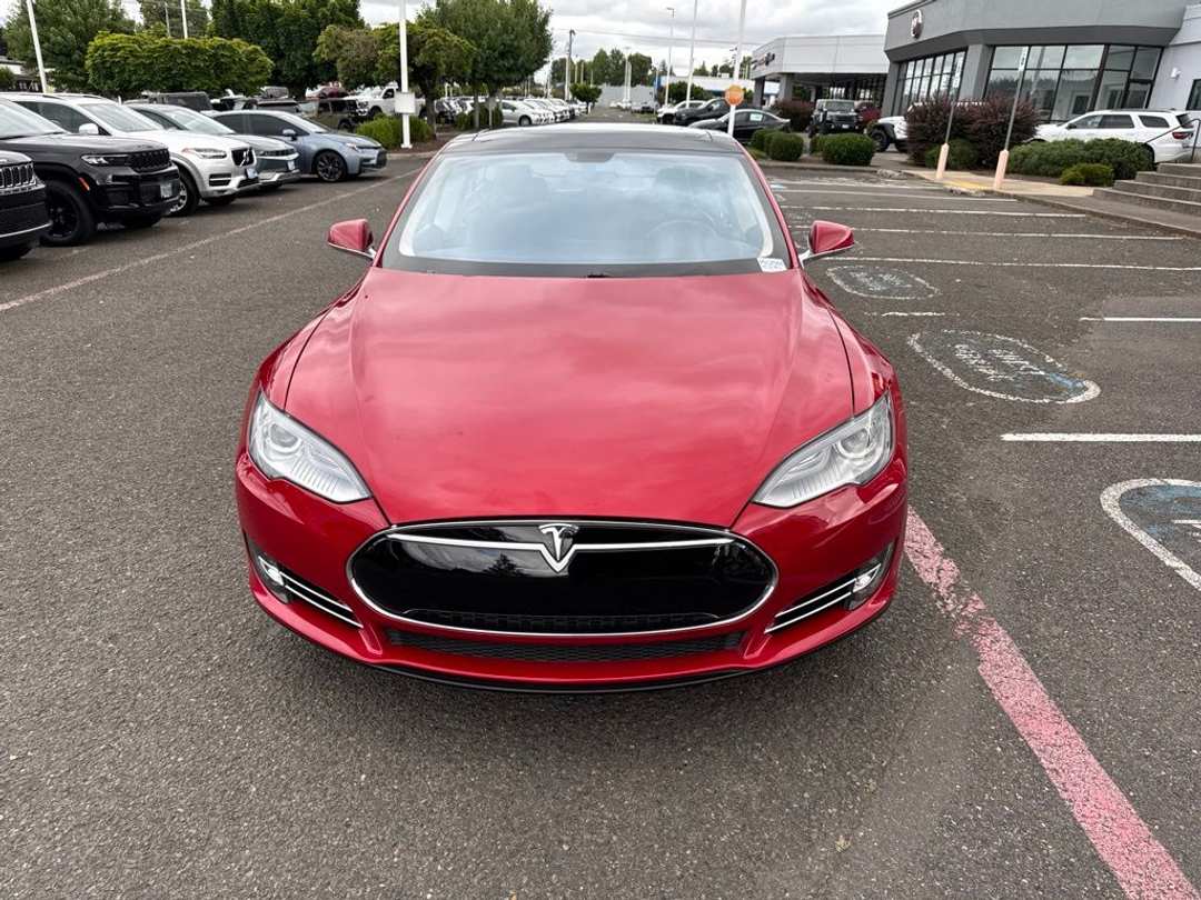 2013 Tesla Model S Performance - Image 2