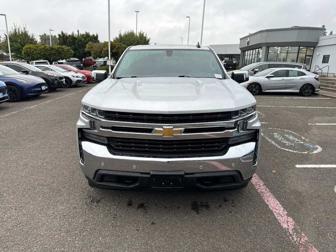2020 Chevrolet Silverado 1500 LT - Image 2