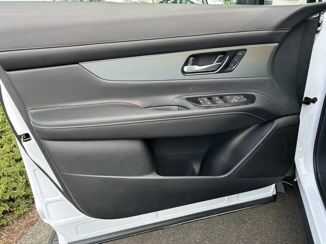 2025 Nissan Murano SL - Photo 8