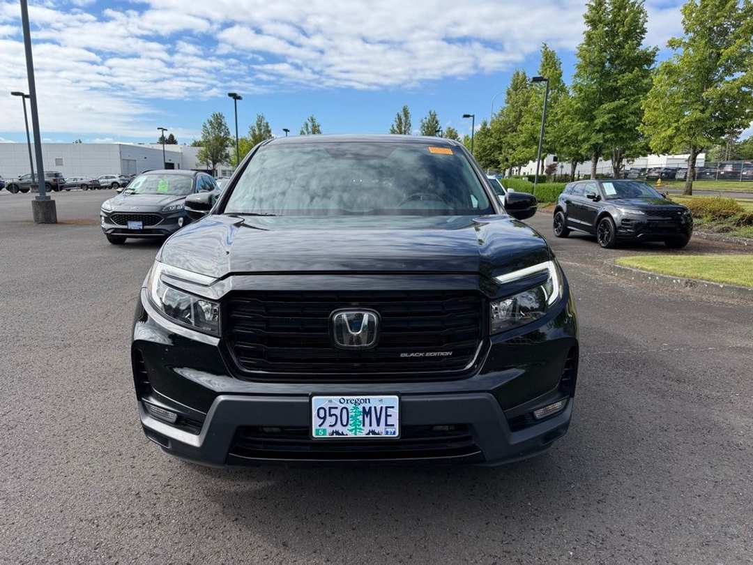 2021 Honda Ridgeline Black Edition - Image 2