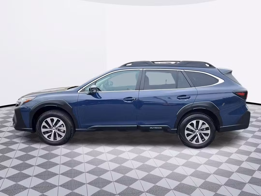 2025 Subaru Outback Premium - Image 3