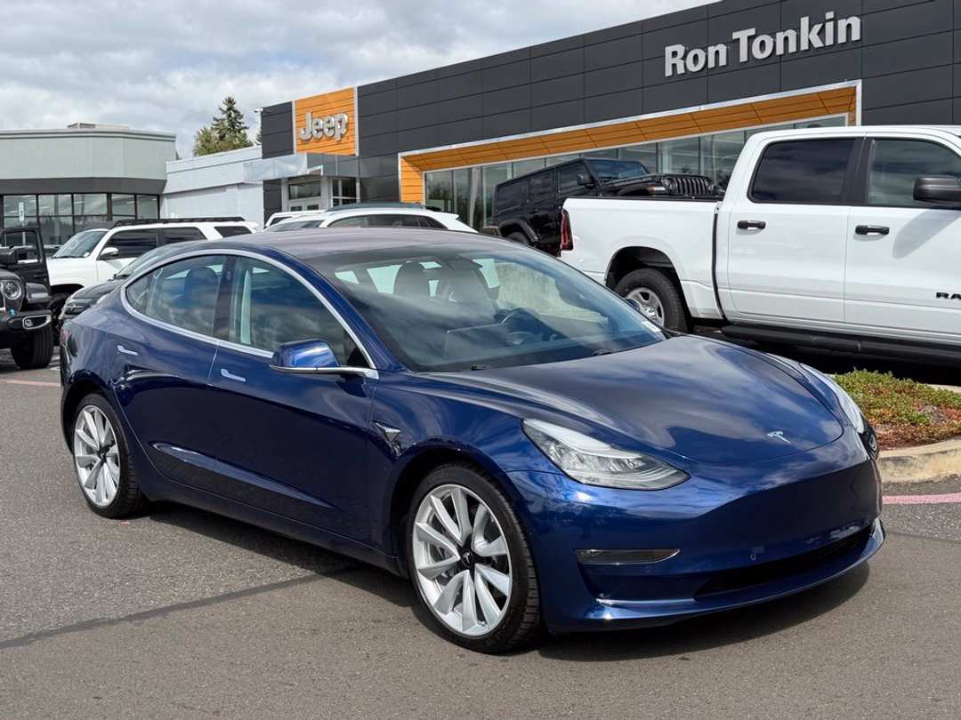 2018 Tesla Model 3 Long Range - Image 2
