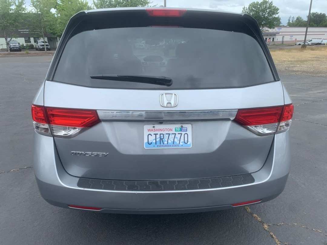 2016 Honda Odyssey EXL - Image 3