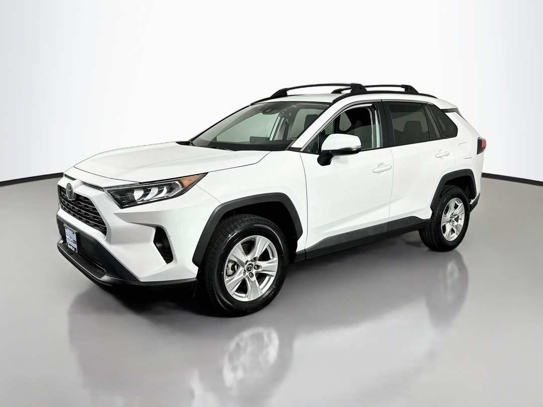 2019 Toyota Rav4 XLE - Image 3