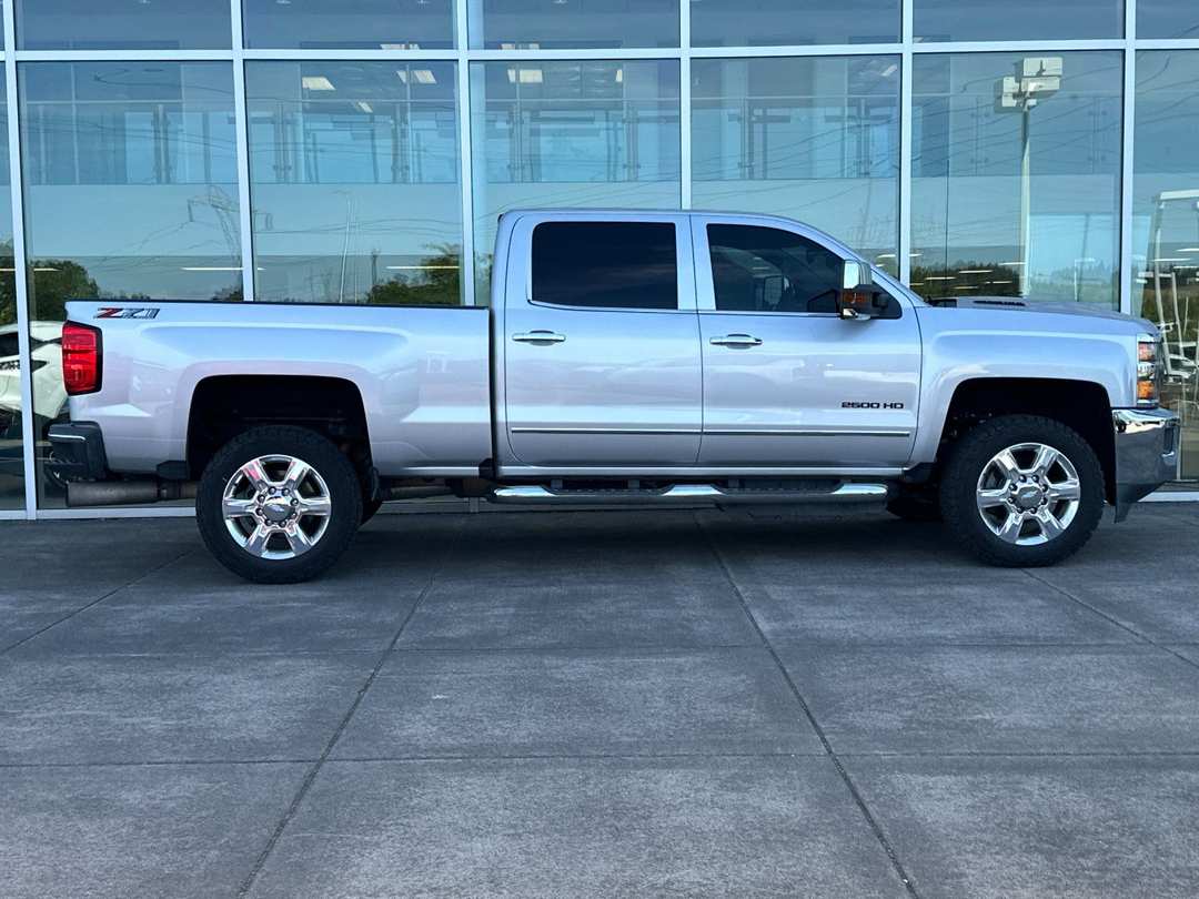 2018 Chevrolet Silverado 2500Hd LTZ - Image 2