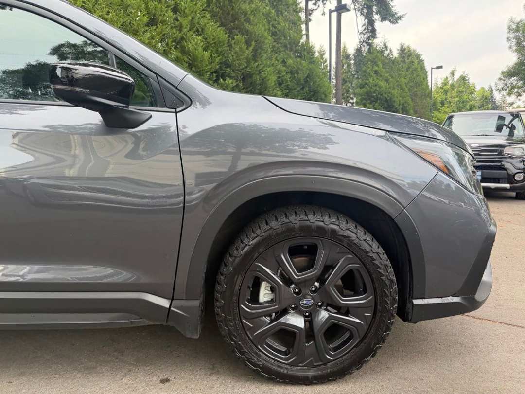 2024 Subaru Ascent Onyx Edition - Image 3