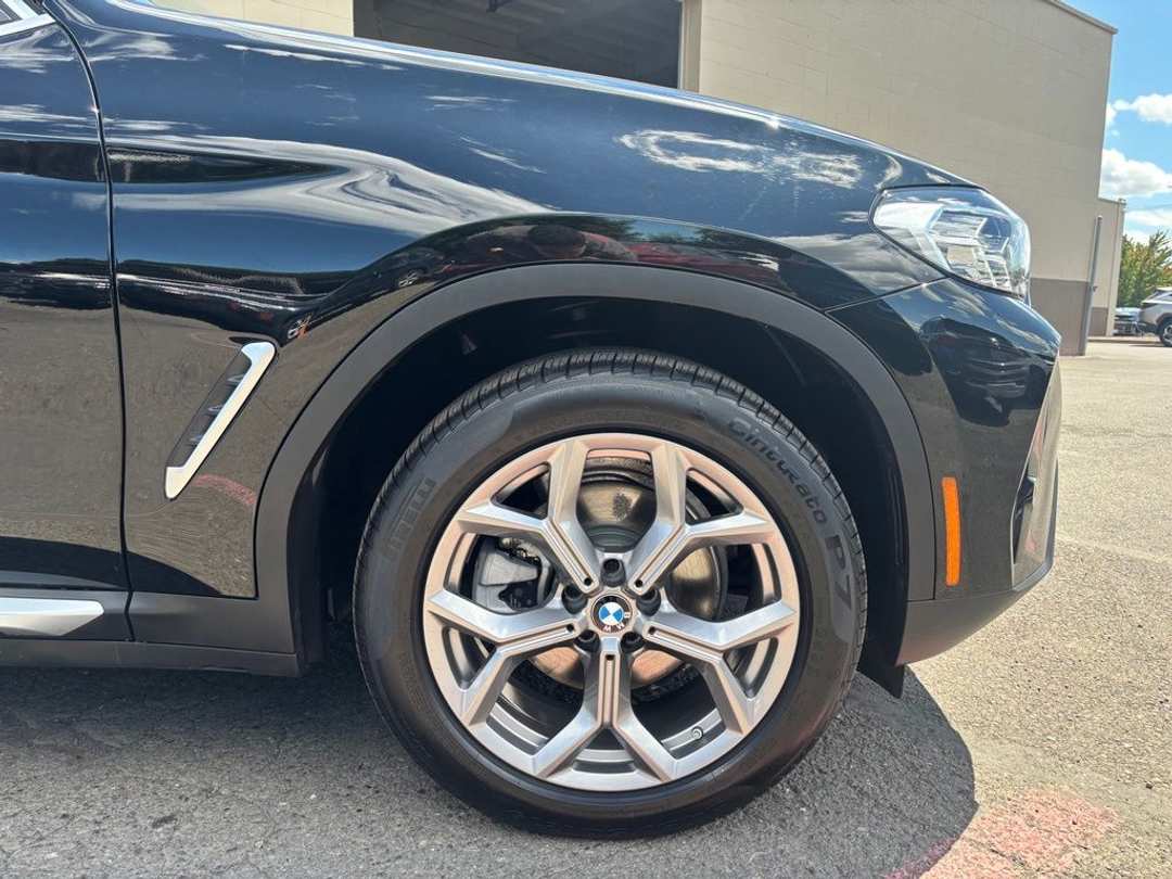 2022 BMW X3 xDrive30i - Image 2