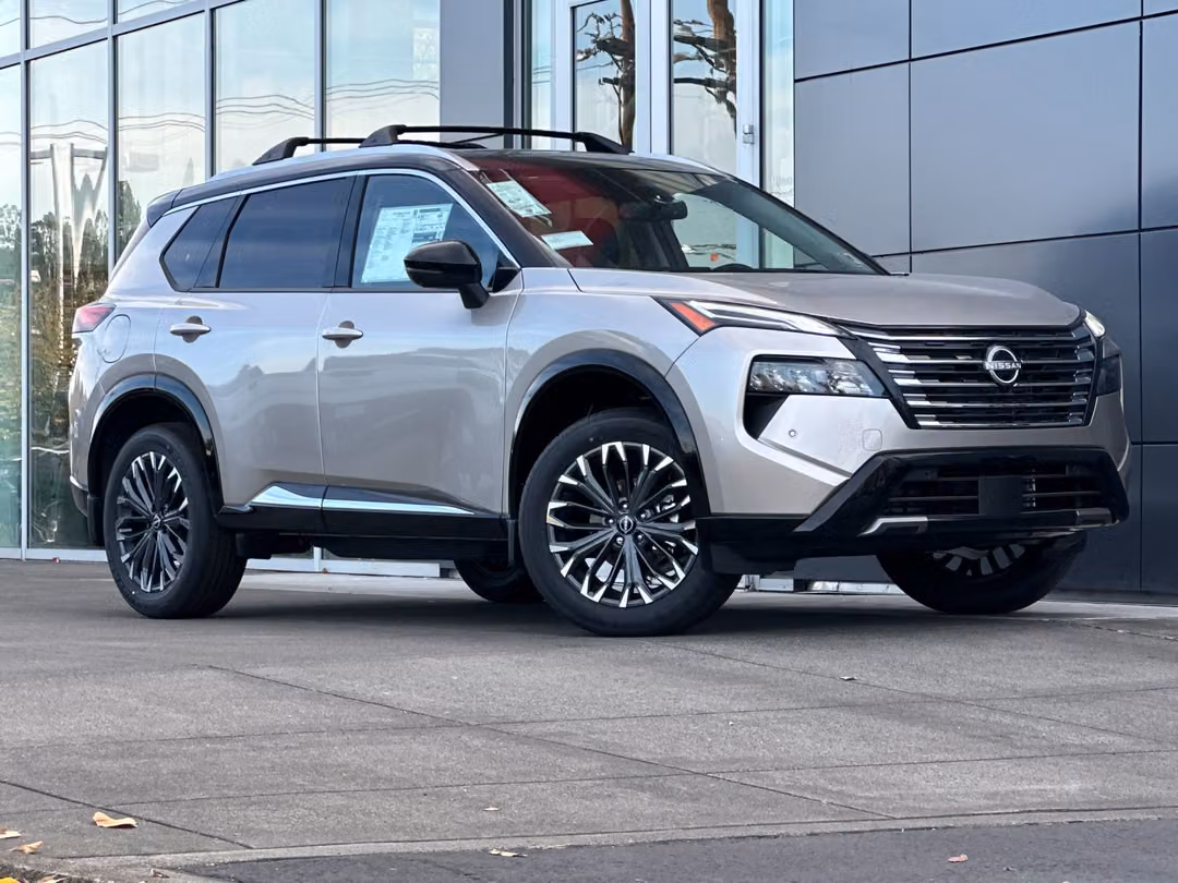2026 Nissan Rogue Platinum - Image 2