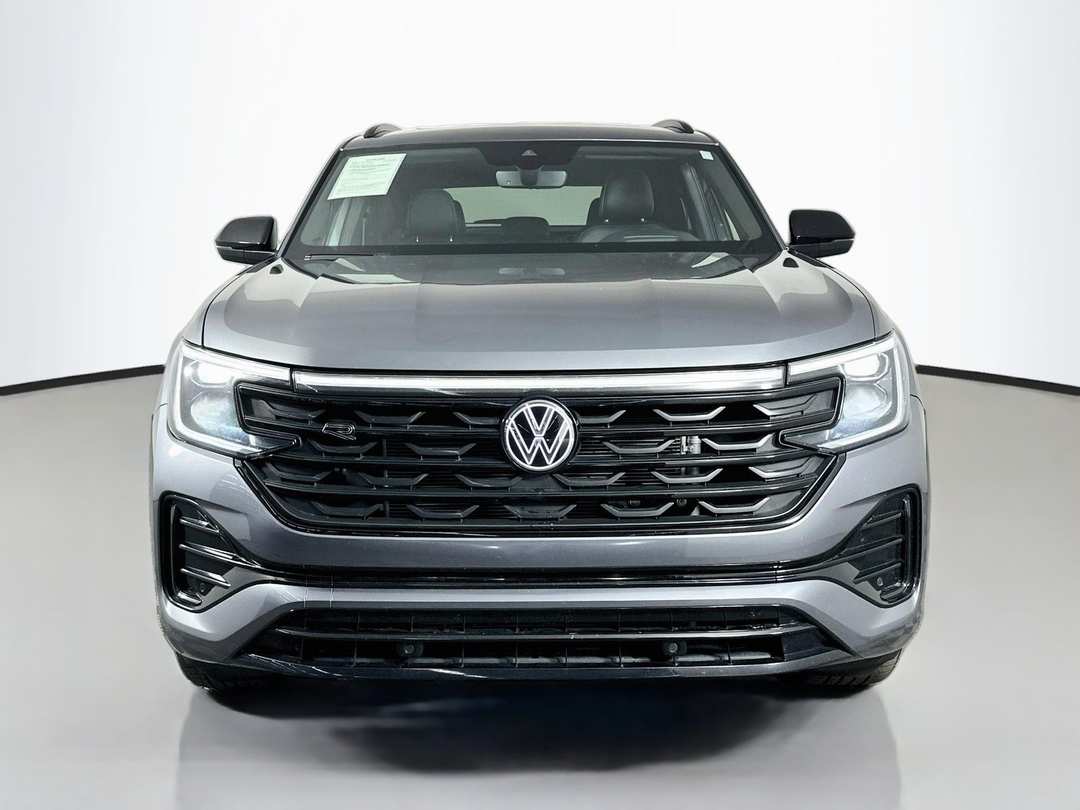2025 Volkswagen Atlas Cross Sport 2.0T SEL RLine Black - Image 2