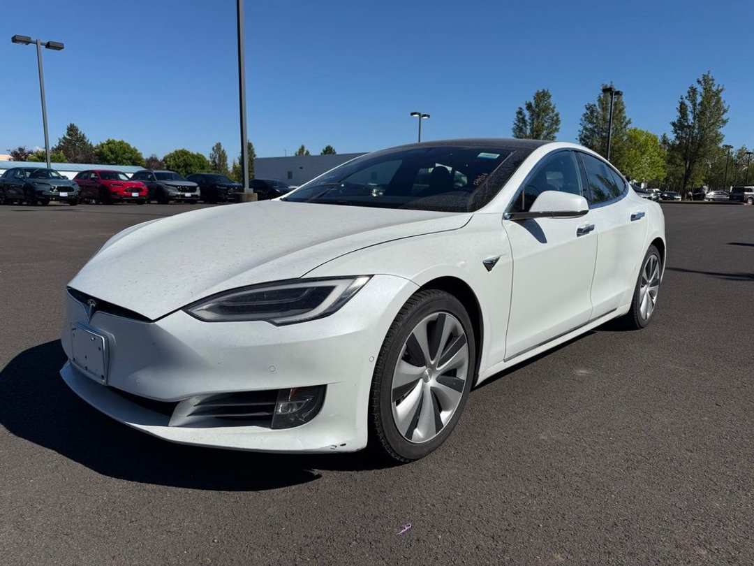 2020 Tesla Model S Long Range Plus - Image 3