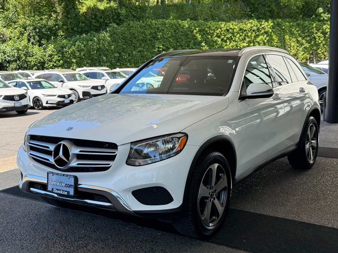 2019 Mercedes-Benz GLC GLC 300 - Image 3