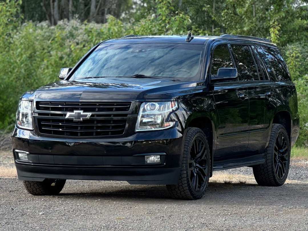 2019 Chevrolet Tahoe Premier - Image 3