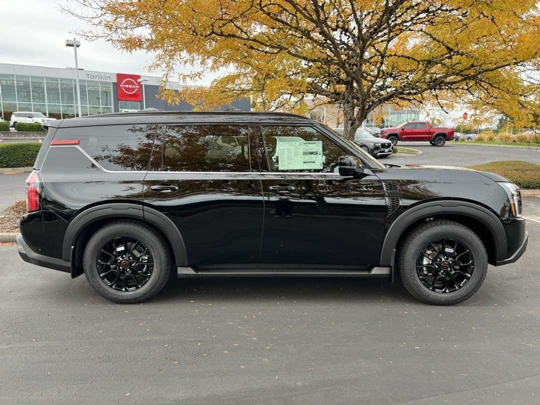 2026 Nissan Armada PRO-4X - Photo 7