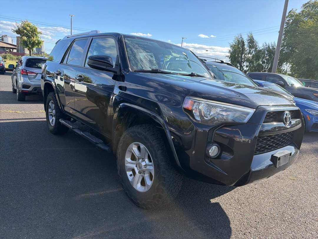 2016 Toyota 4Runner SR5 - Image 3