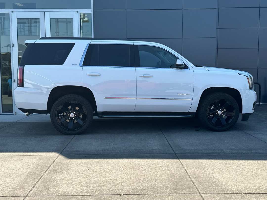 2018 GMC Yukon SLT - Image 3