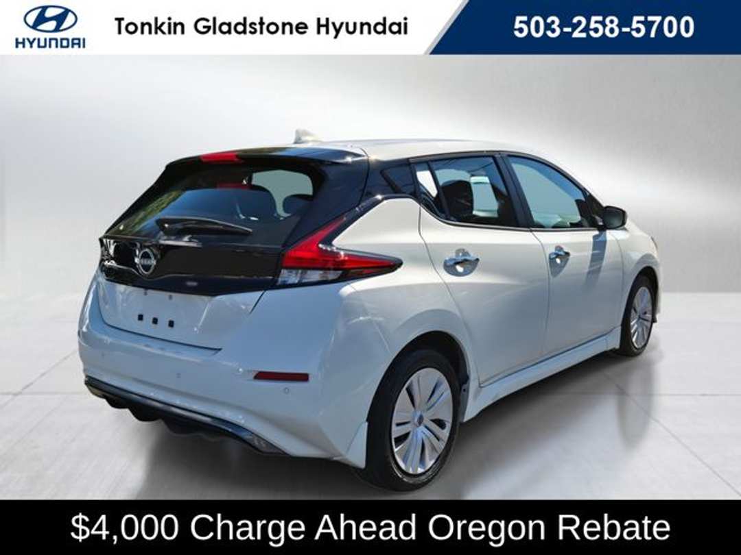 2025 Nissan LEAF S - Image 3
