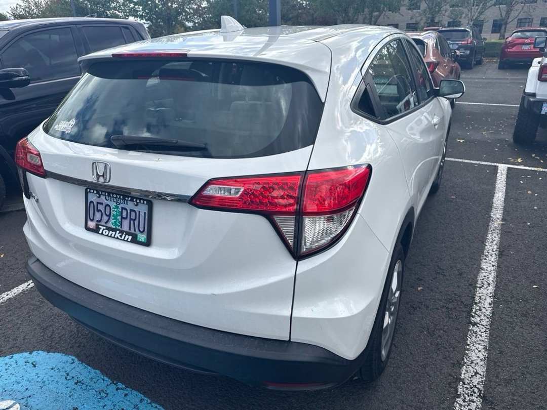 2021 Honda HR-V LX - Image 3