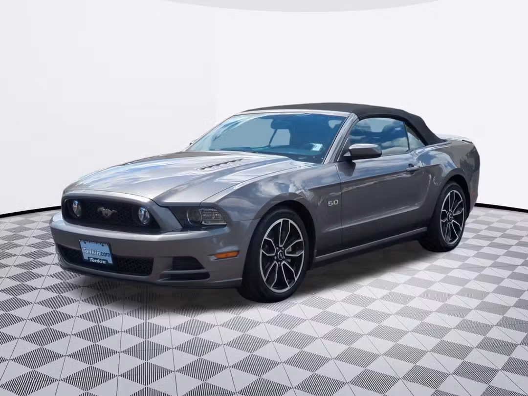2014 Ford Mustang GT Premium - Image 2