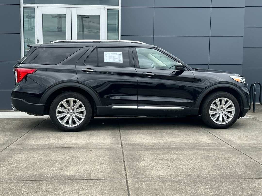 2022 Ford Explorer Limited - Image 2