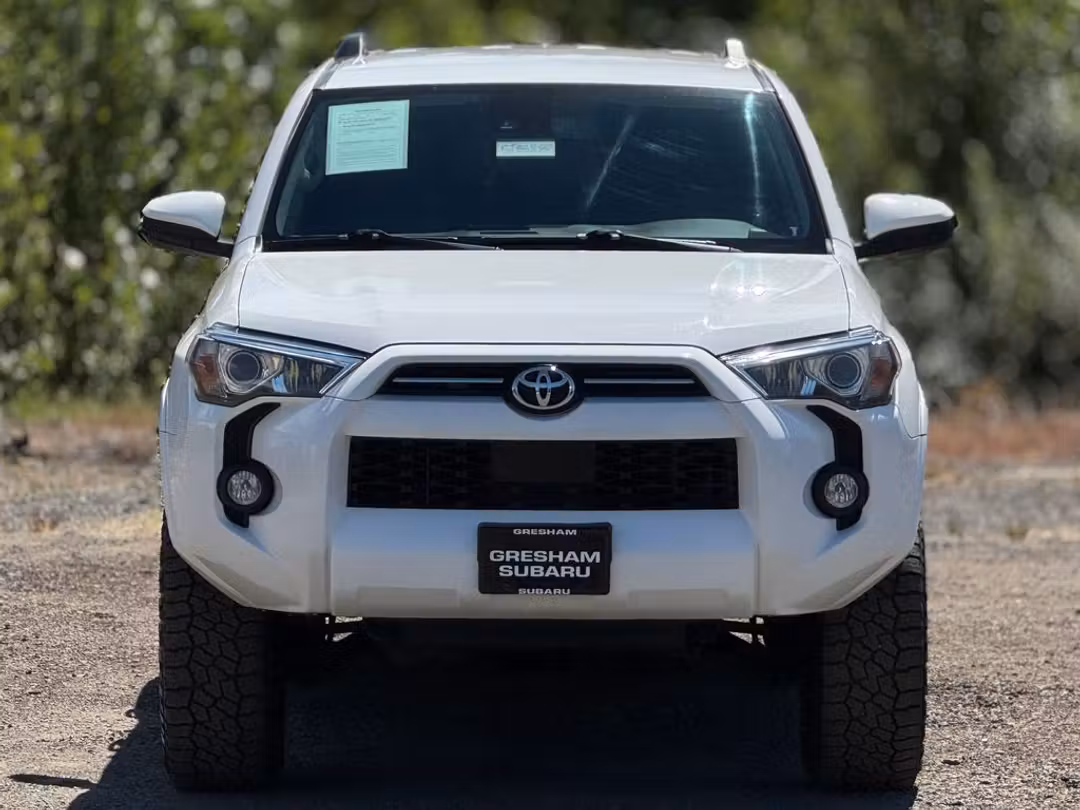 2020 Toyota 4Runner SR5 - Image 2