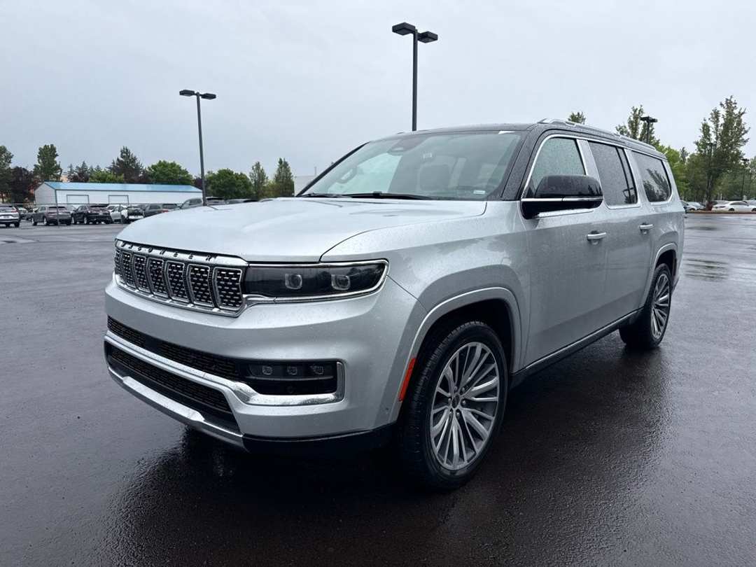 2024 Jeep Grand Wagoneer L Series III - Image 3
