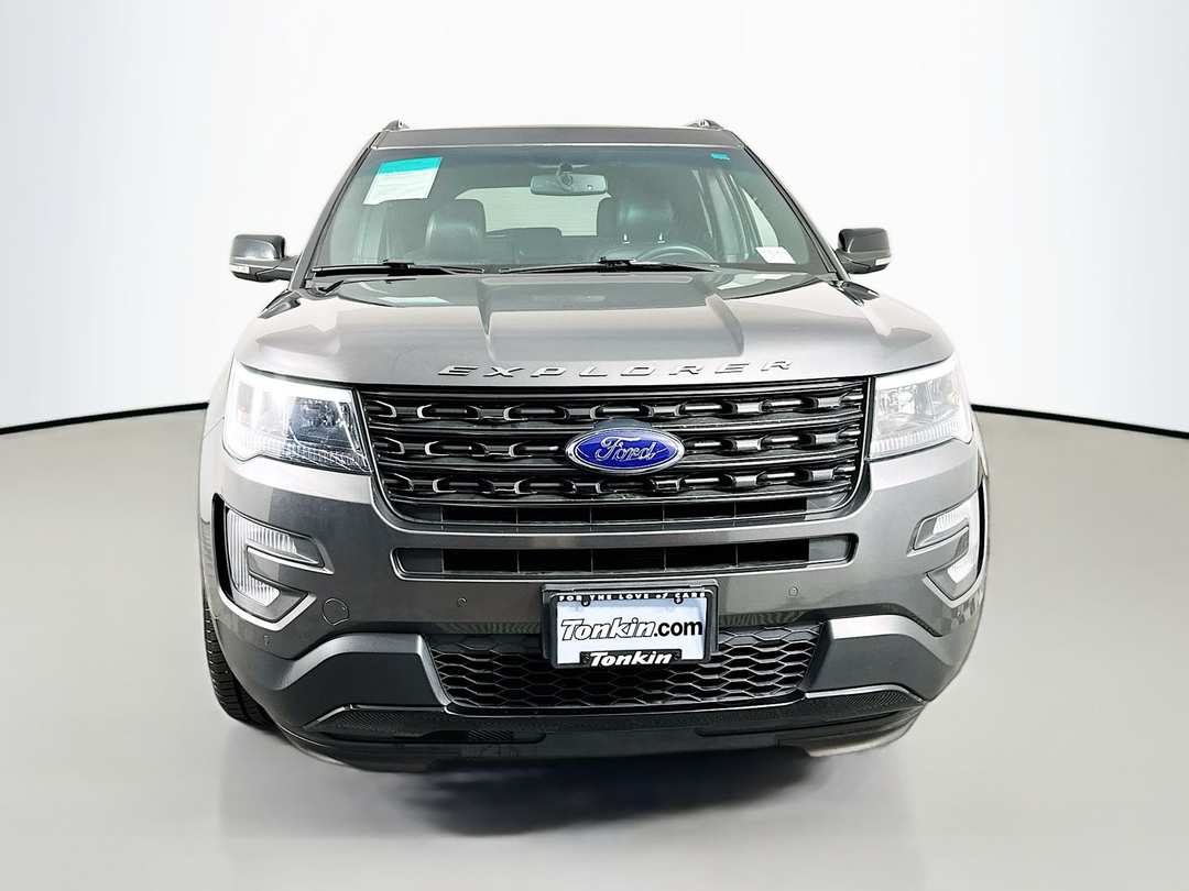 2017 Ford Explorer Sport - Image 2