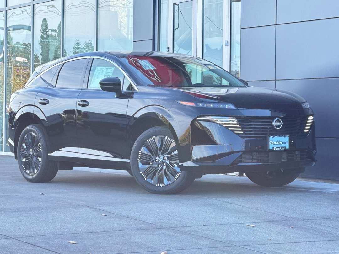 2026 Nissan Murano Platinum - Image 2