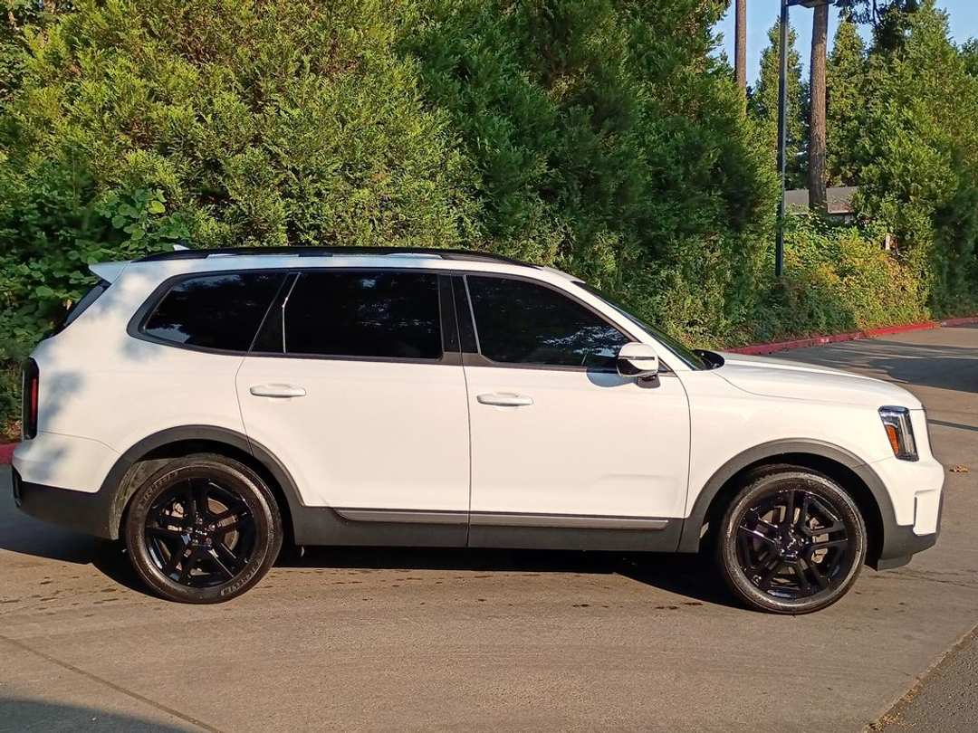 2023 Kia Telluride SXPrestige XLine - Image 3