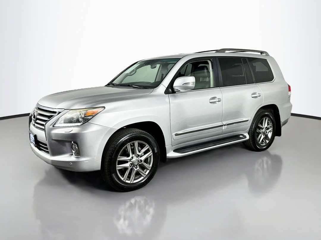 2013 Lexus Lx 570 - Image 3