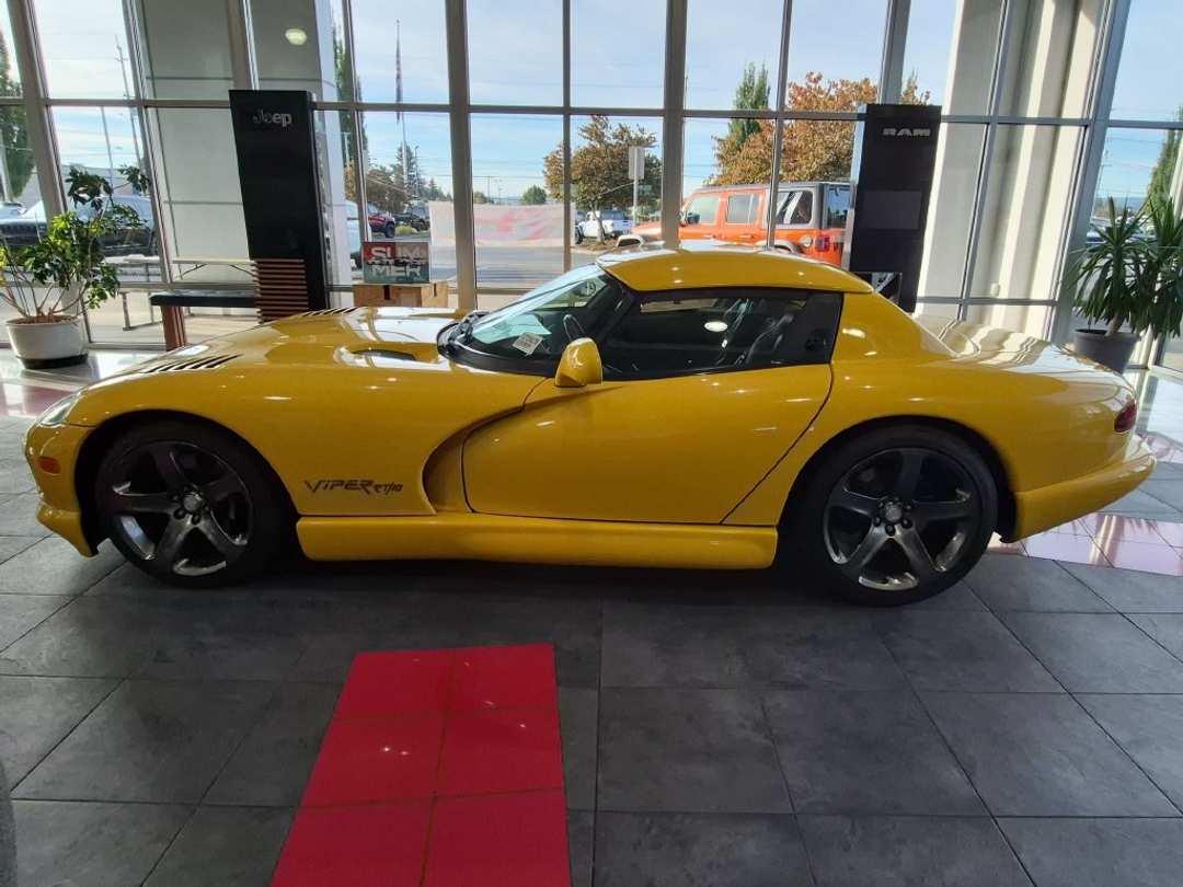2001 Dodge Viper RT/10 - Image 3