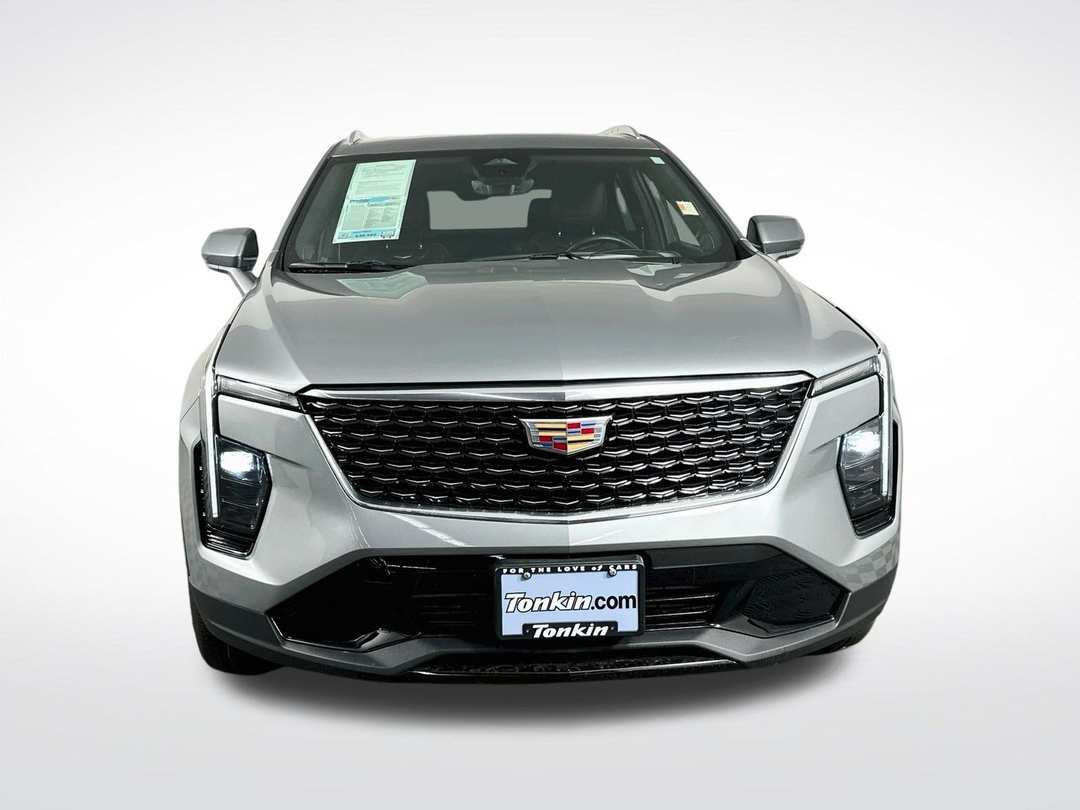 2024 Cadillac Xt4 Premium Luxury - Image 2