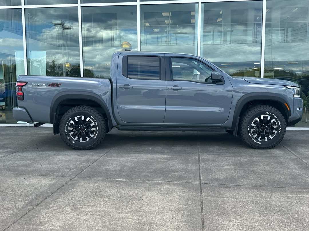 2024 Nissan Frontier PRO4X - Image 3