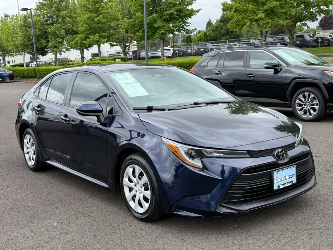 2025 Toyota Corolla LE - Image 2