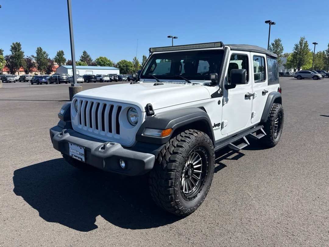2022 Jeep Wrangler Unlimited Sport - Image 3